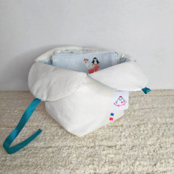 Panière refermable blanche et pingouins + lot de 6 lingettes