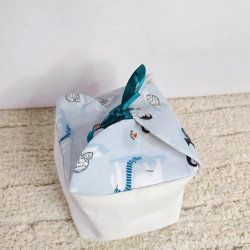 Panière refermable blanche et pingouins + lot de 6 lingettes
