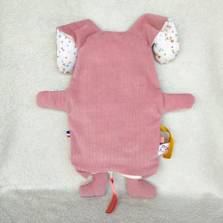 doudou peluche chien chiot velours vieux rose Odile vue de dos