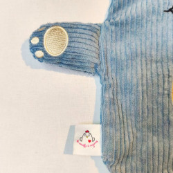 doudou peluche ours ourson velours bleu clair beige Patrice détail étiquette