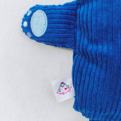 doudou peluche loup velours bleu cobalt et bleu clair Herbert détail empreinte et étiquette