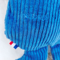 doudou peluche loup velours bleu cobalt et bleu clair Herbert détail prénom norme CE