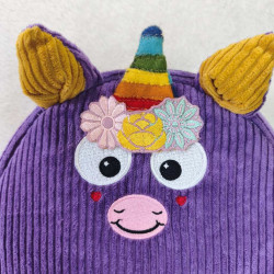 cartable sac à dos maternelle licorne velours violet détail visage rigolo