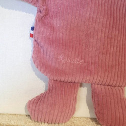 doudou souris Rosalie velours rose  et violet prénom norme CE