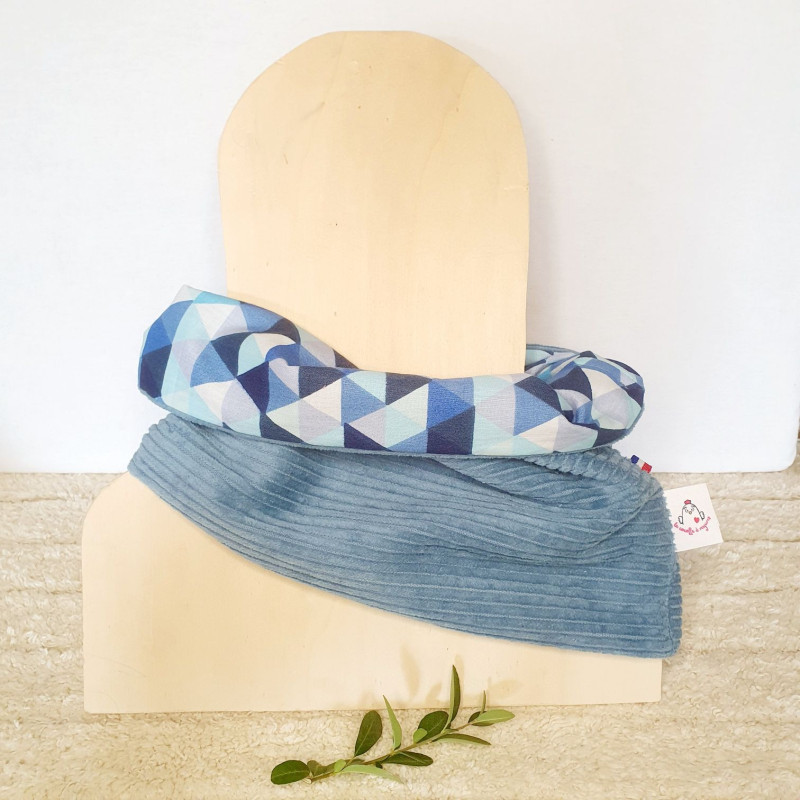 Snood Bleu clair et triangles bleus